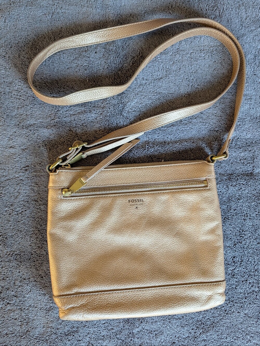 Fossil Metallic Gold Leather Crossbody Bag OS Good Condition